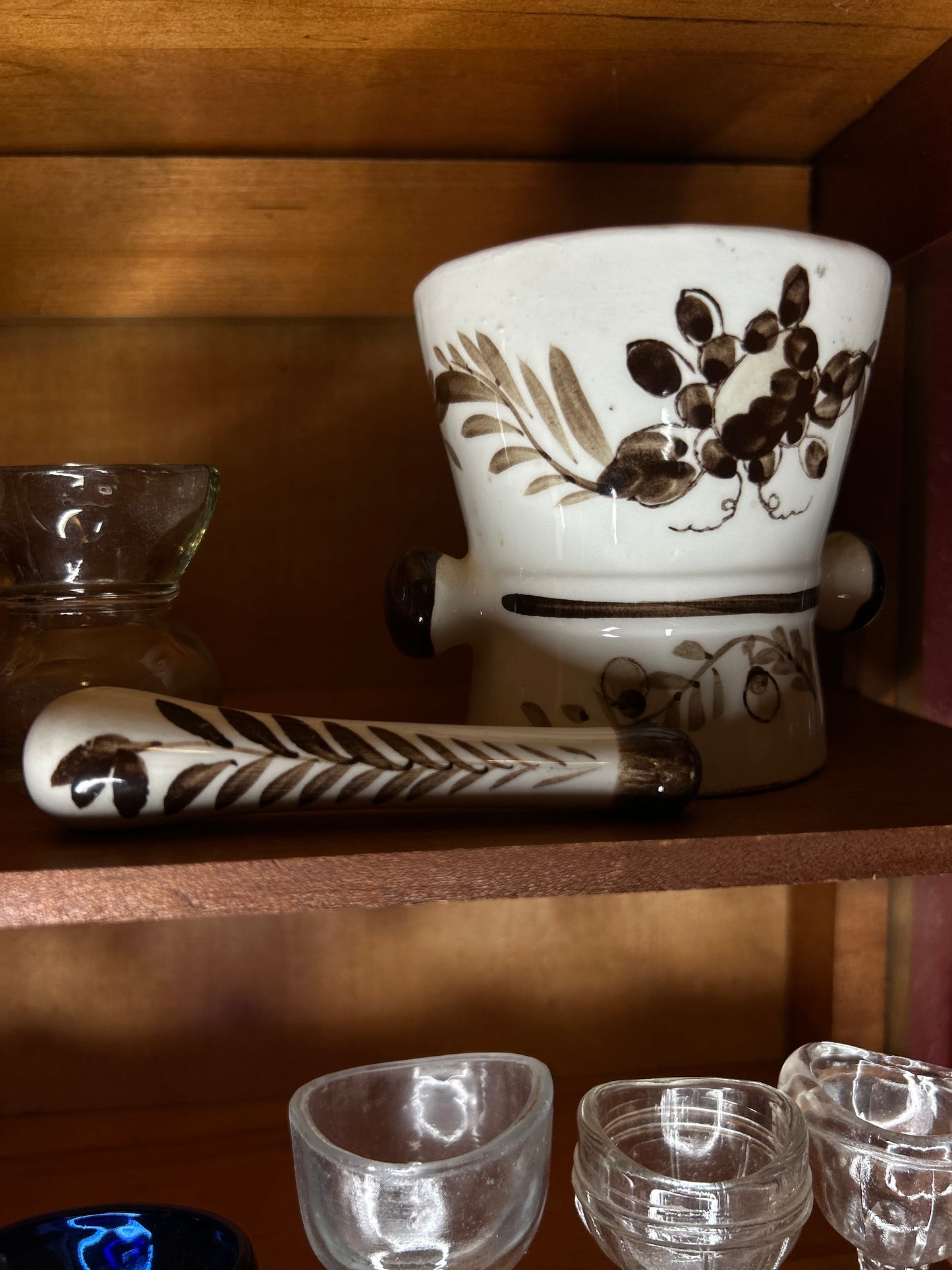 Brown Ceramic Mortar & Pestle