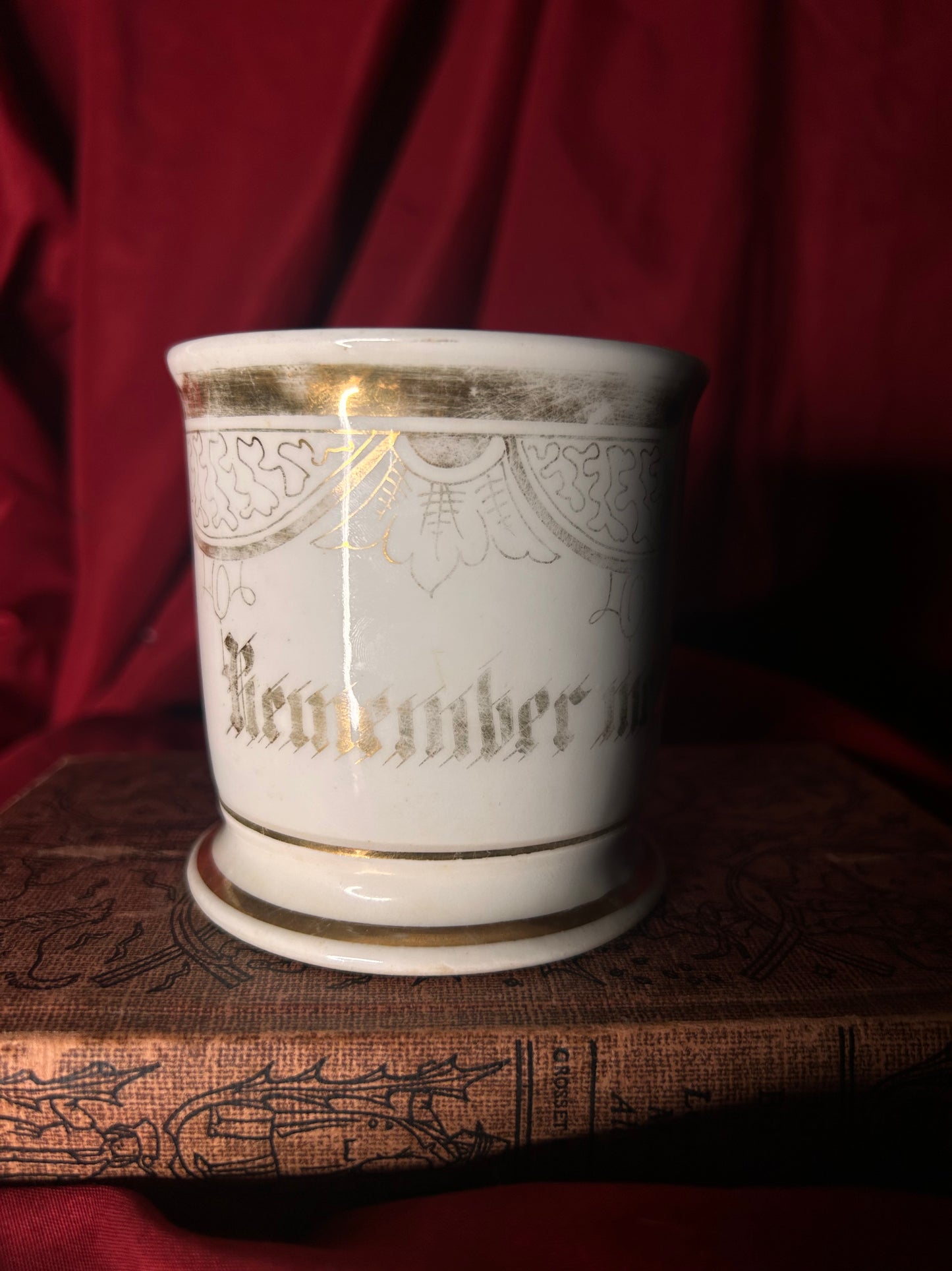 Antique Remember Me Mug with Cherub Detail