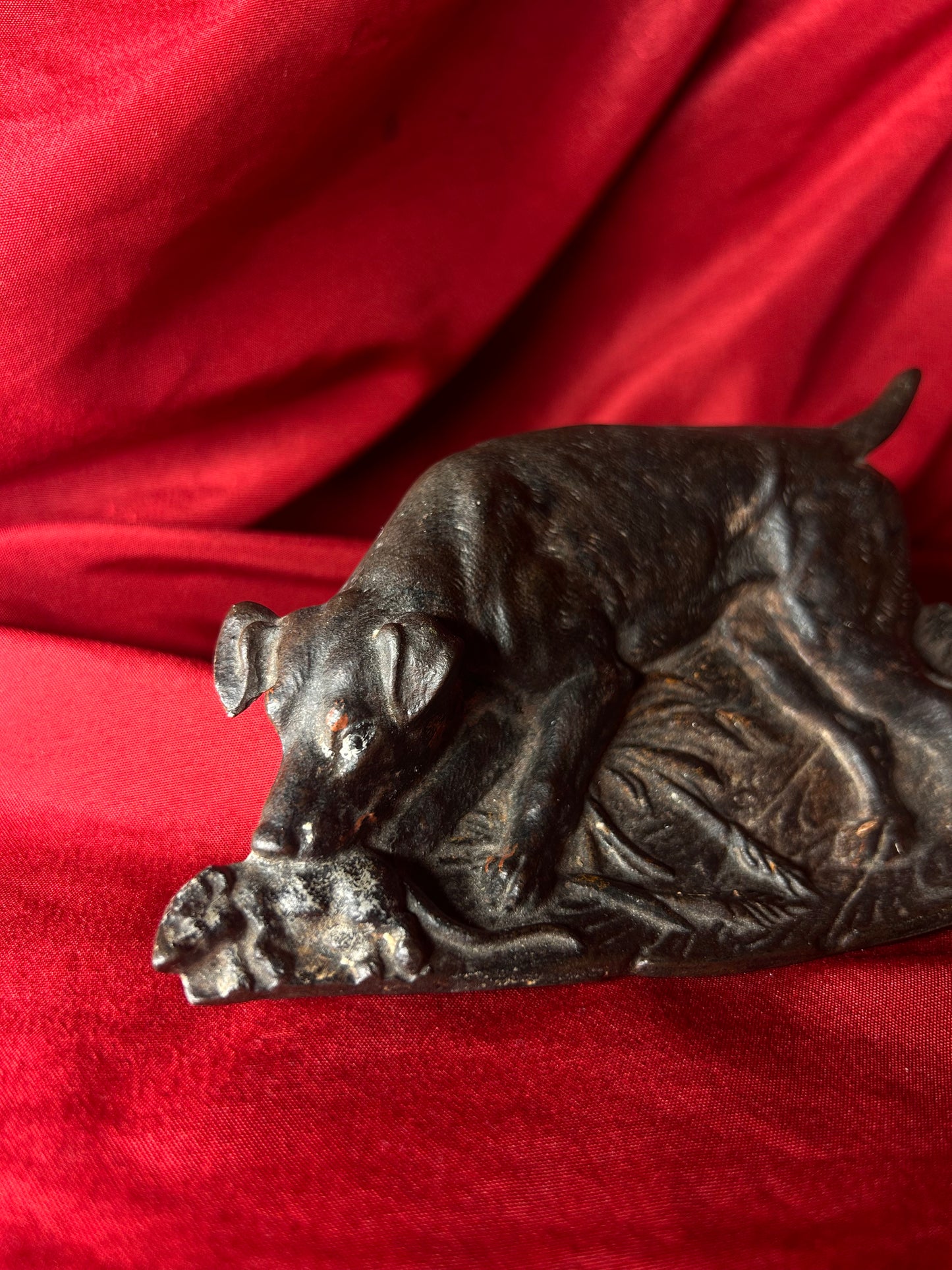 Cast Iron Dog Catching Rat Trinket Dish
