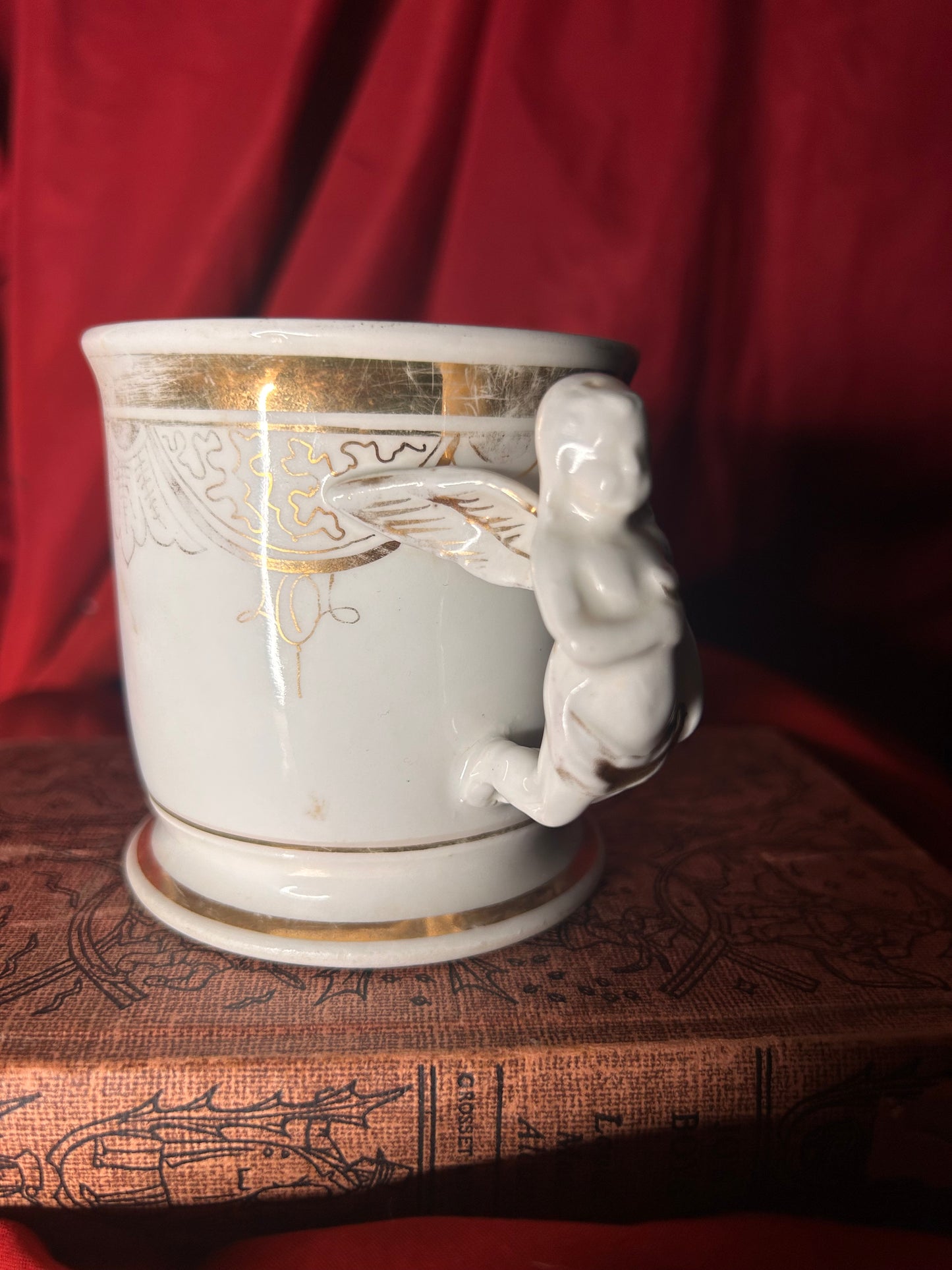 Antique Remember Me Mug with Cherub Detail
