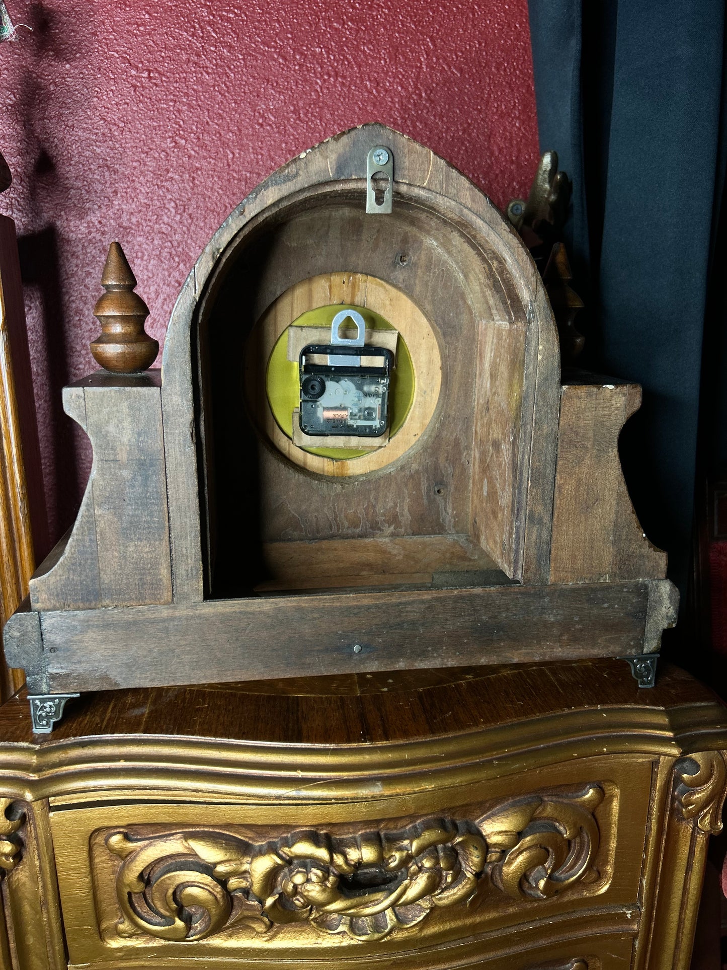 Cathedral Style Mantel Clock