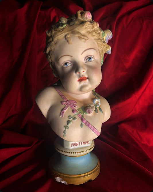 Printemps Bust
