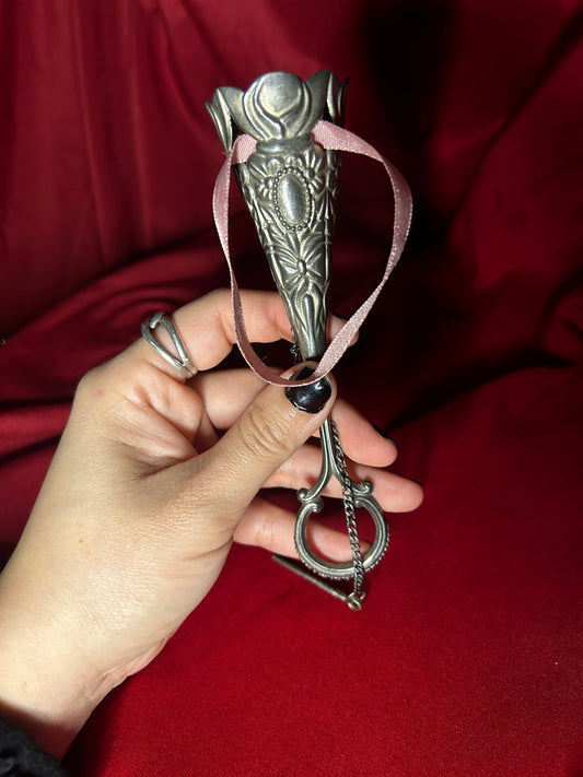 Large Tussie Mussie Posey Nosegay Holder