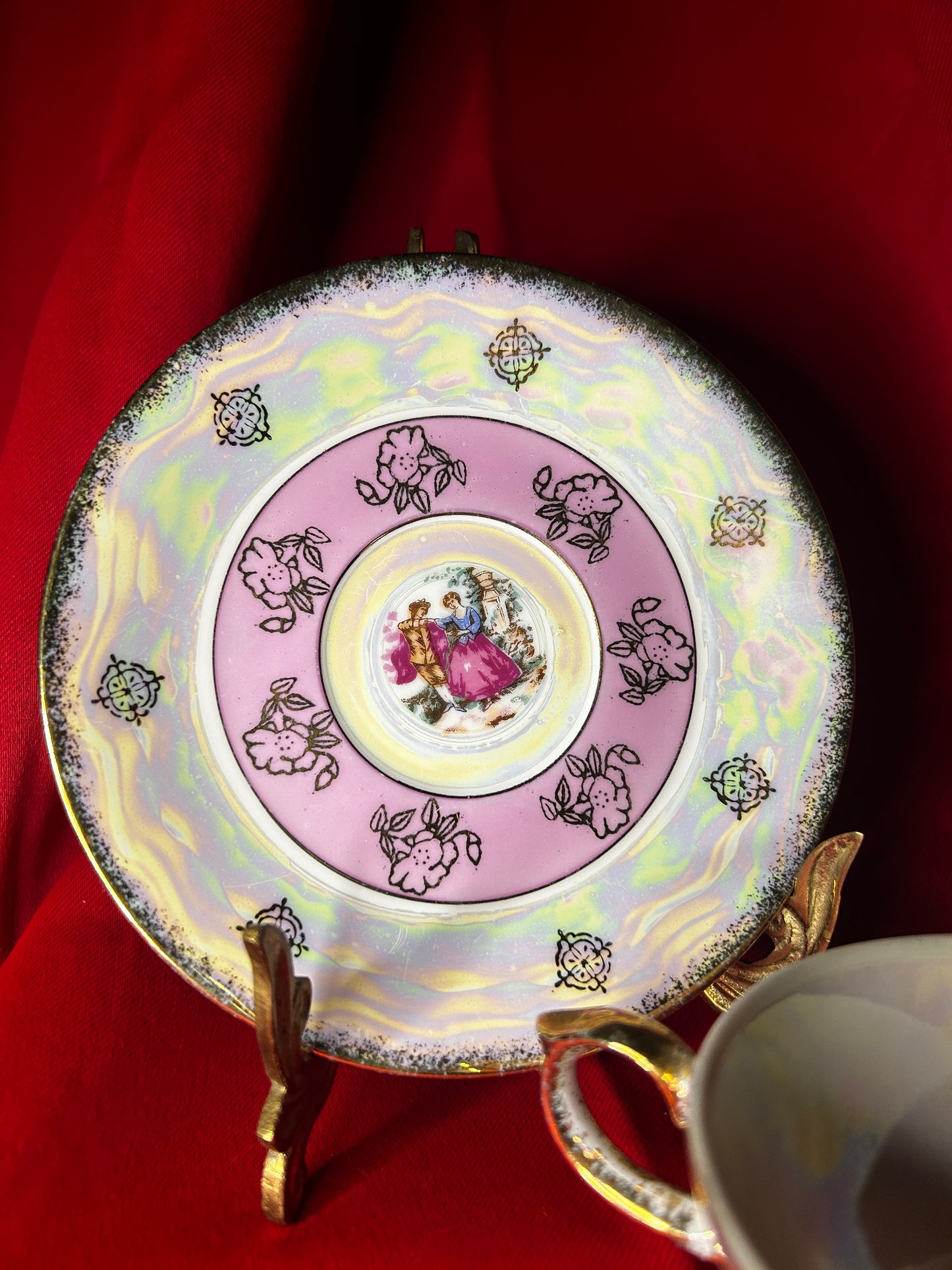 Iridescent Courting Couple Teacup & Saucer Set