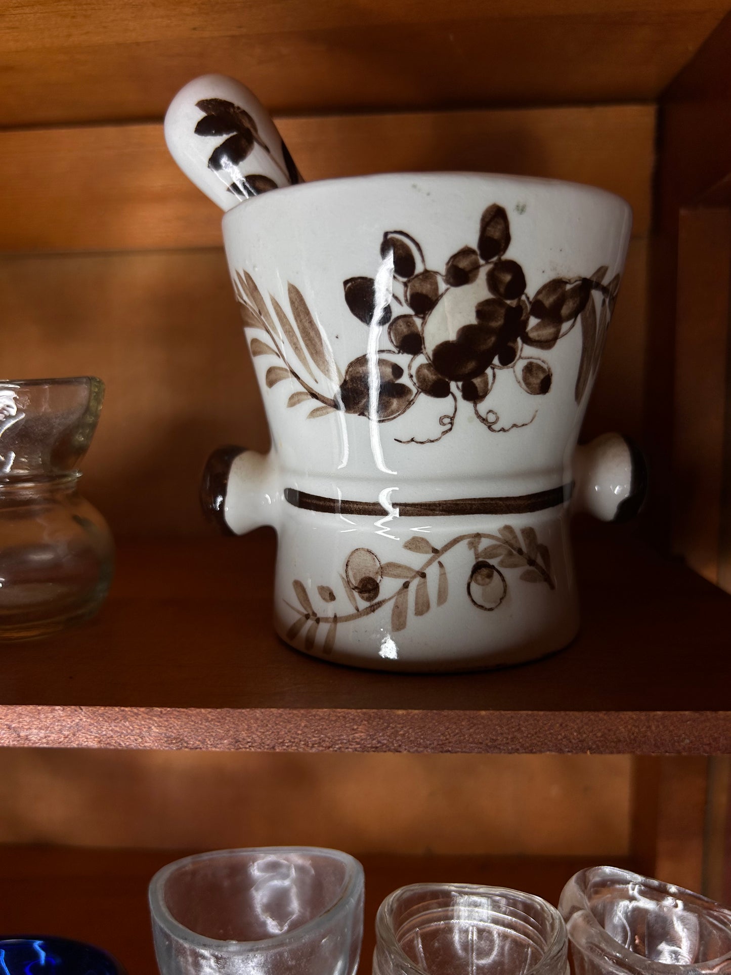 Brown Ceramic Mortar & Pestle