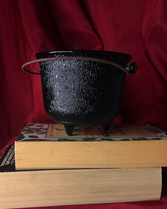 Black Amethyst Cauldron