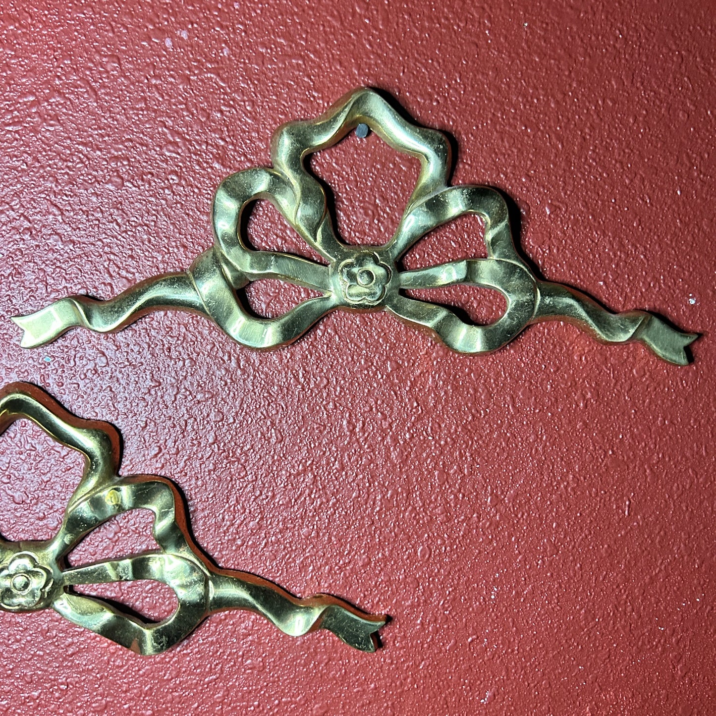 Single Brass Over the Door Ribbon Topper