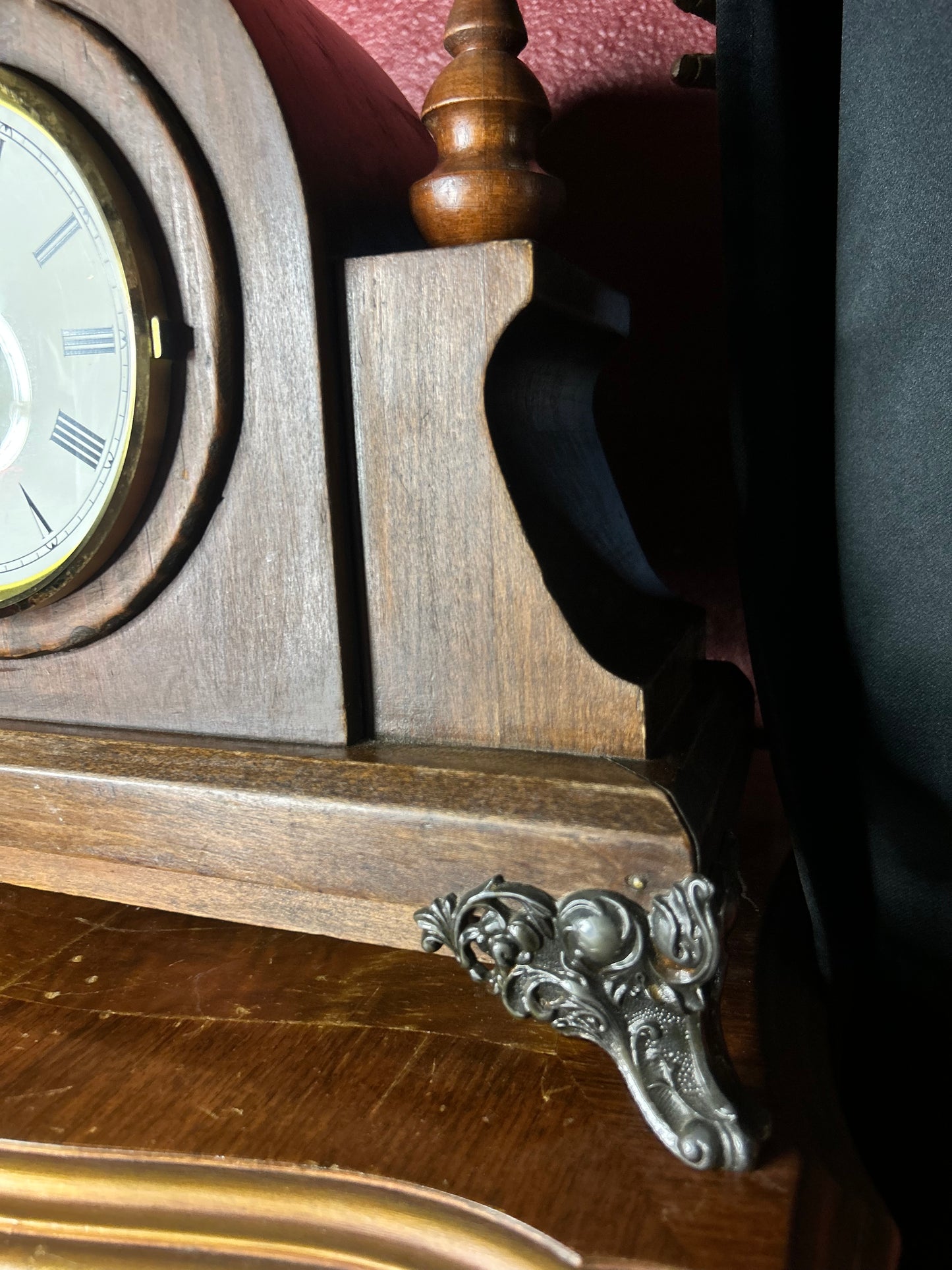 Cathedral Style Mantel Clock