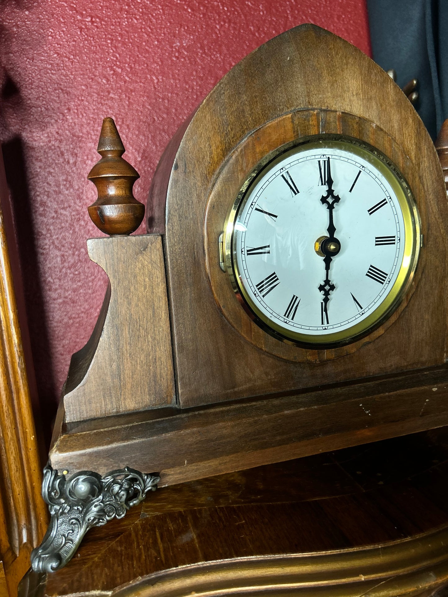 Cathedral Style Mantel Clock