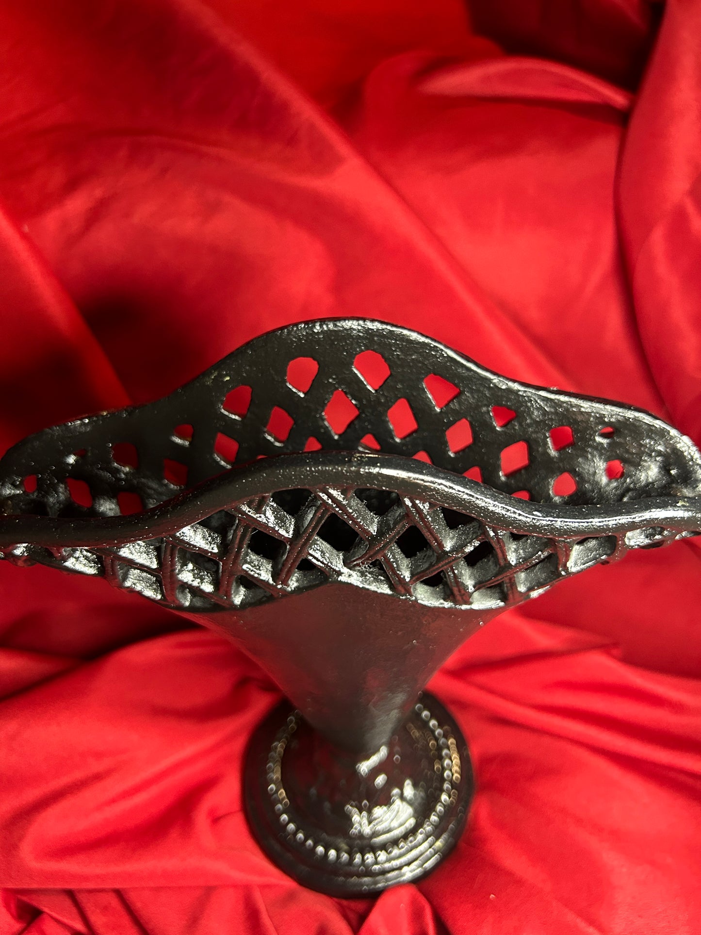 Gothic Fan Vase