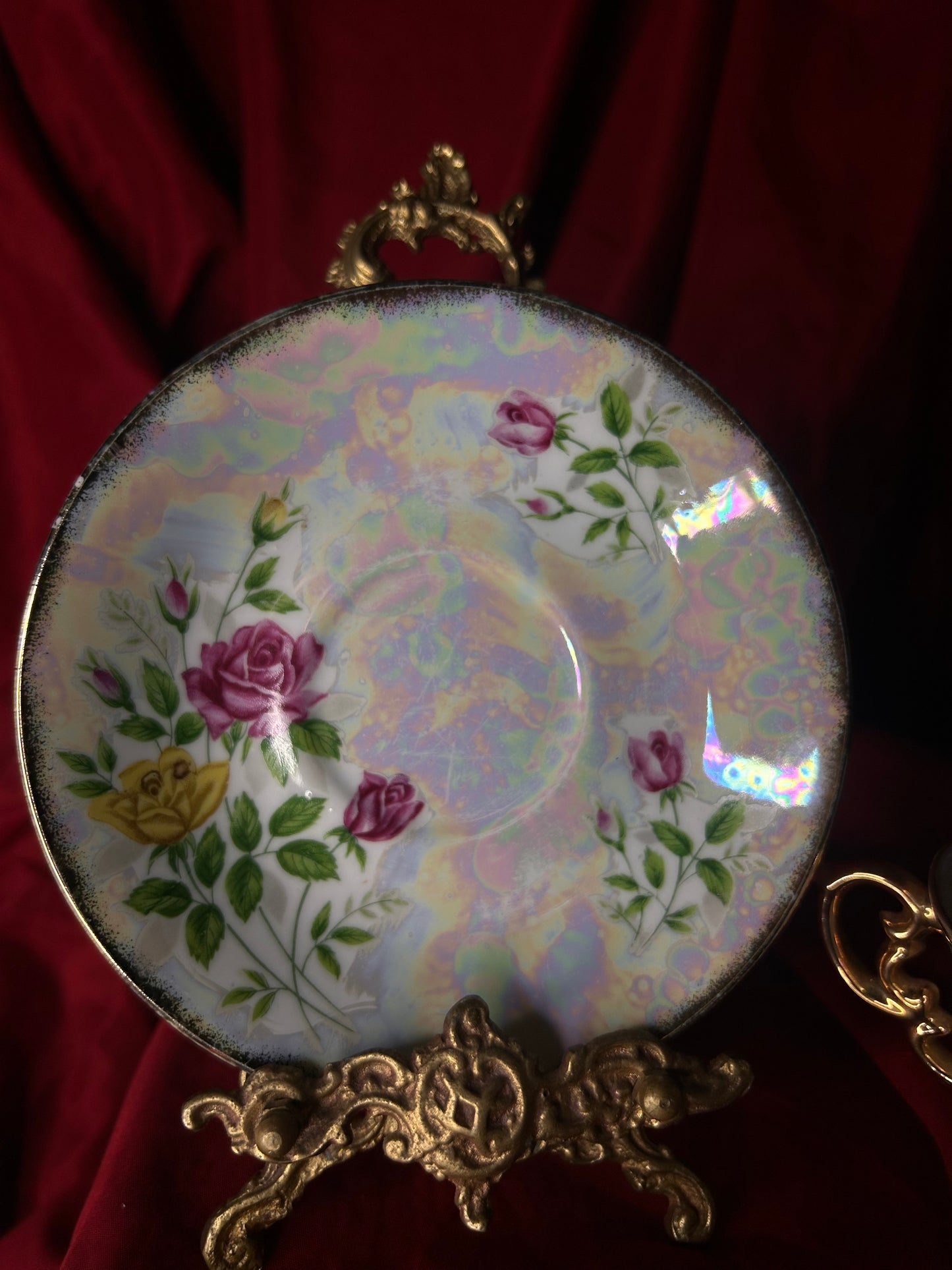 Roses Teacup & Saucer Set