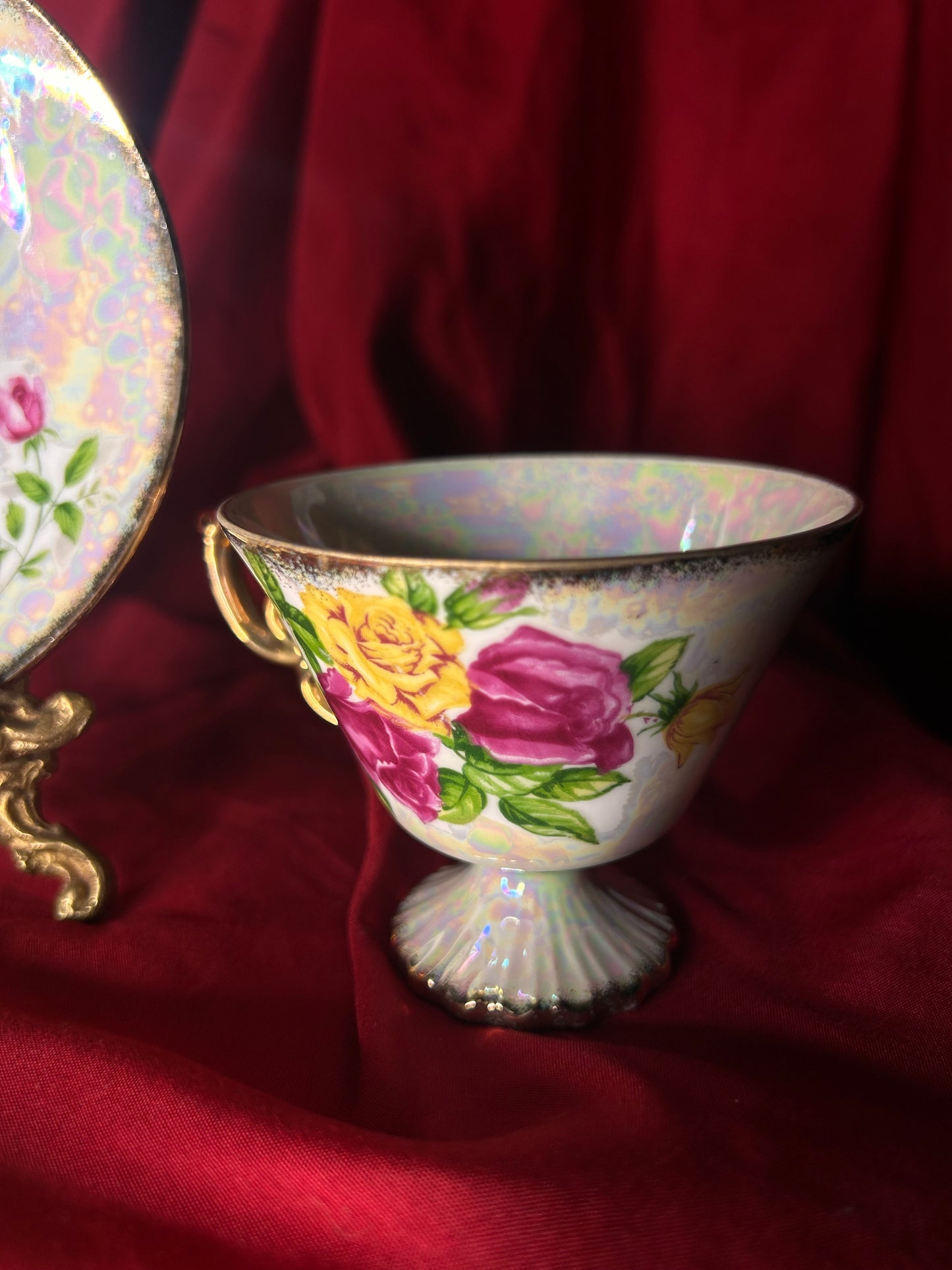 Roses Teacup & Saucer Set