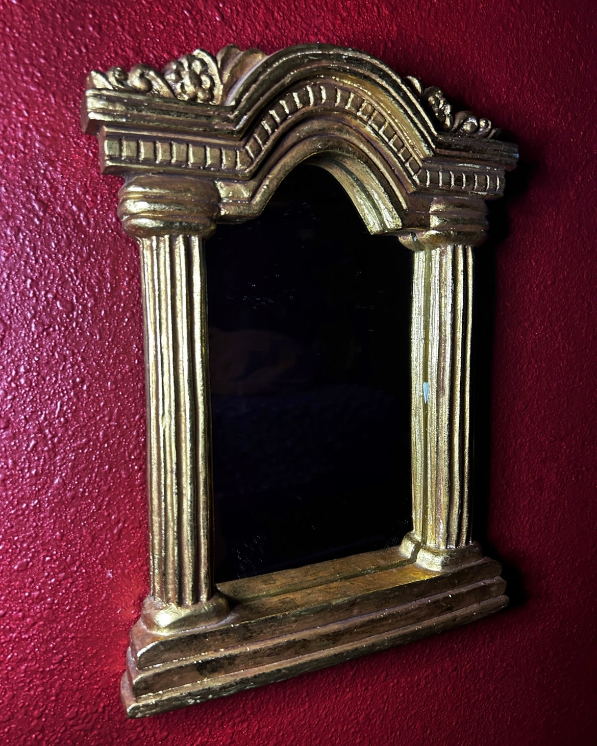 Pillar Mirror