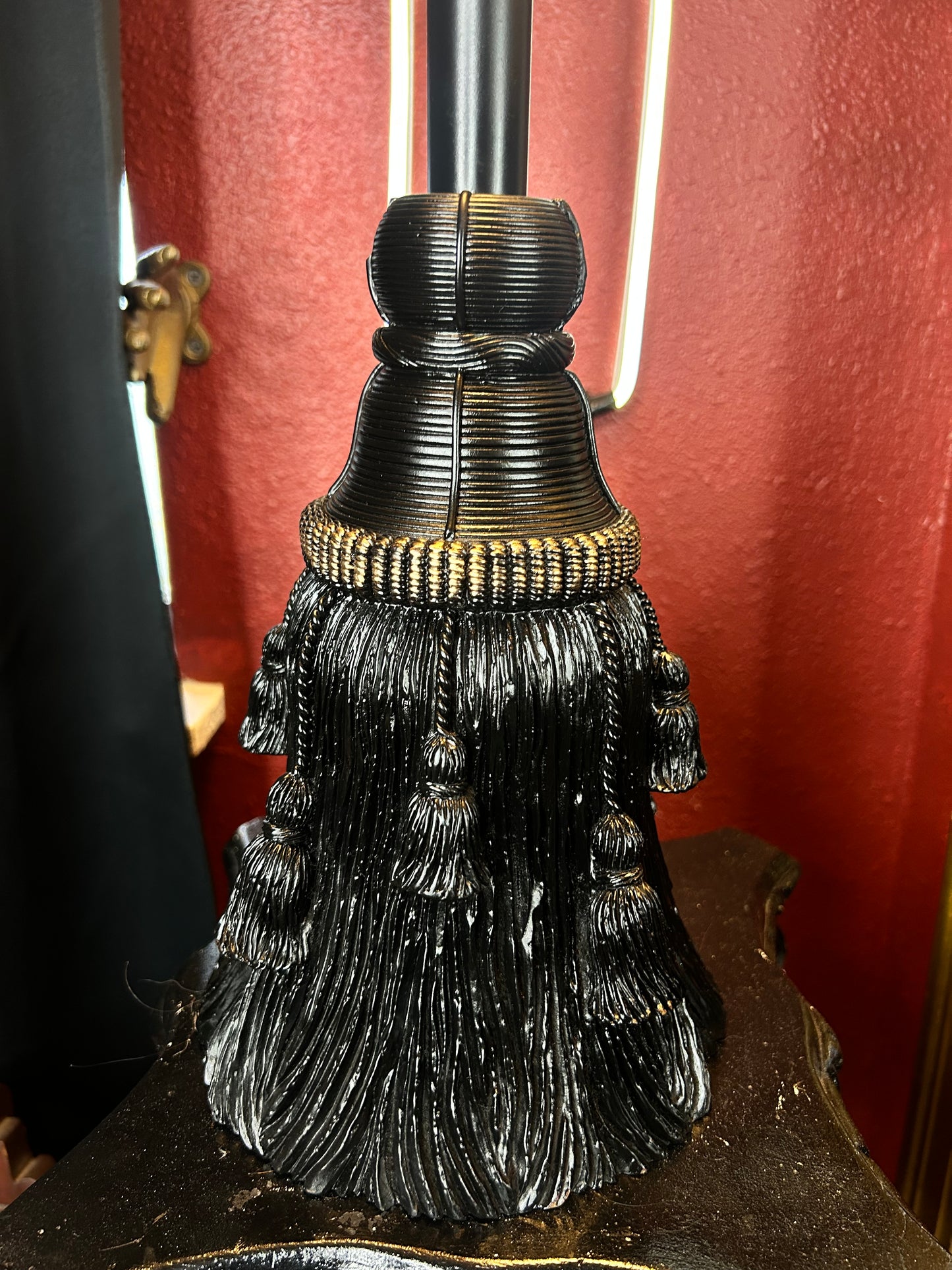 Witches Broom/Tassel Black & Gold Lamp