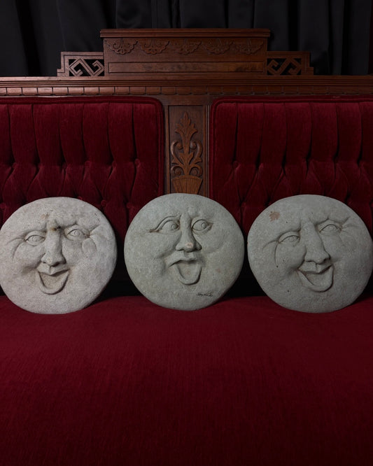 Single Moon Face Stepping Stone