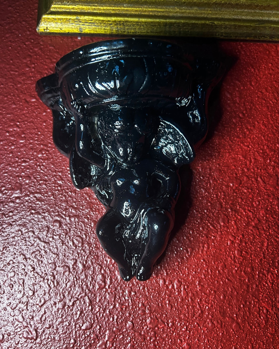 Single Cherub Wall Pocket