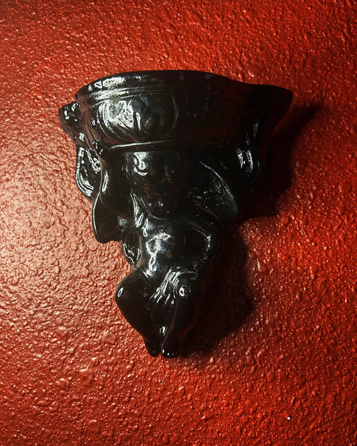 Single Cherub Wall Pocket