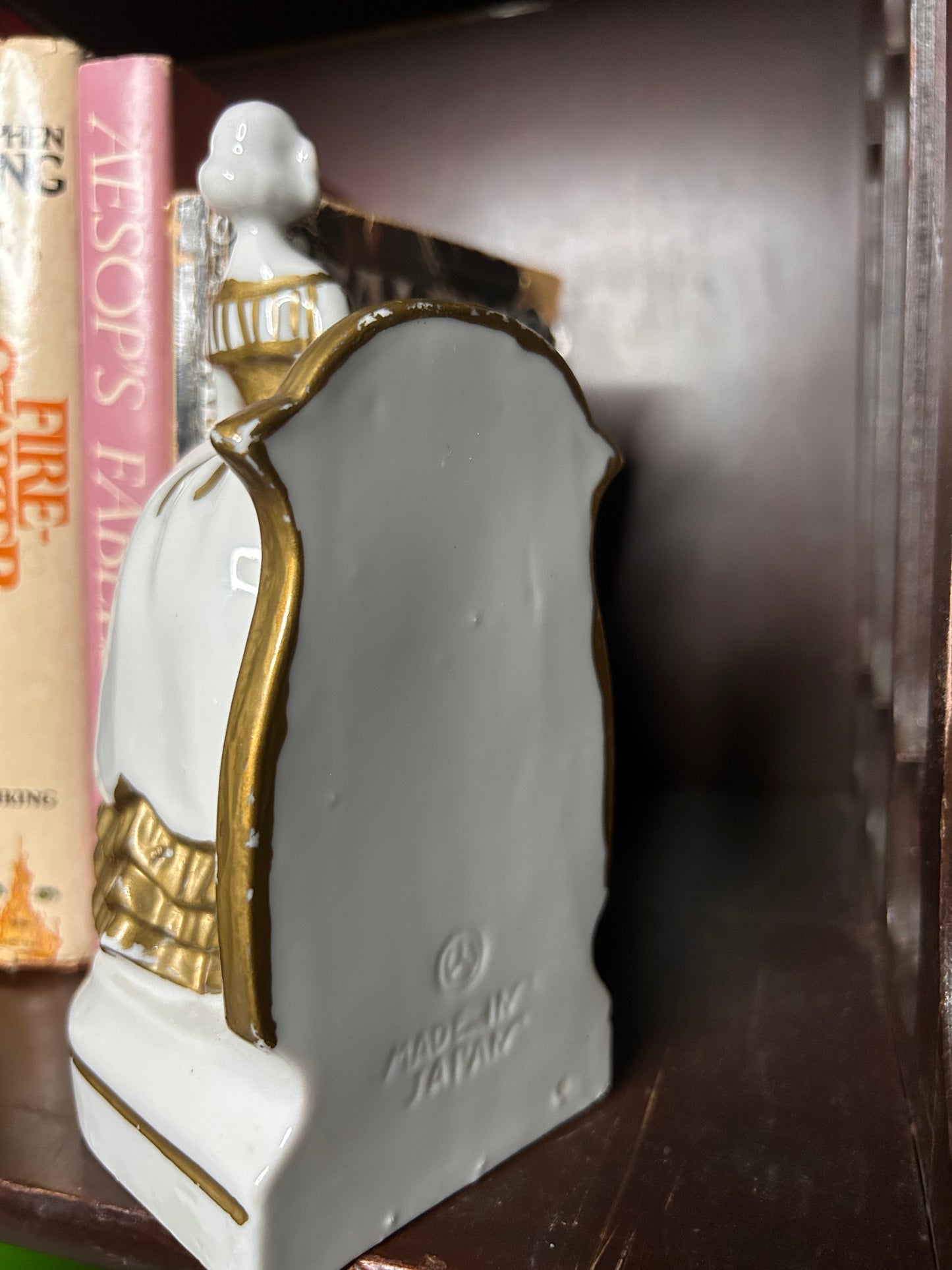 Single Made in Japan Bookend
