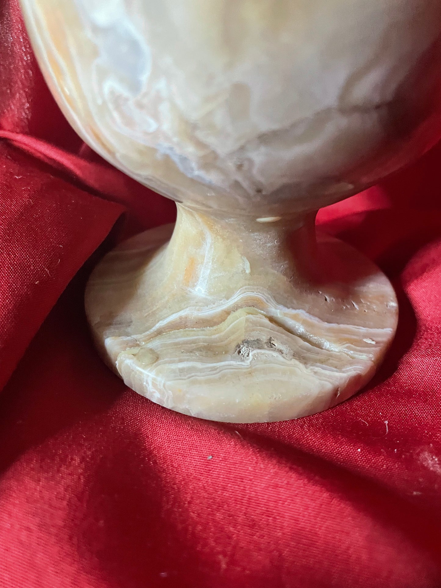 Single Onyx Like Goblet