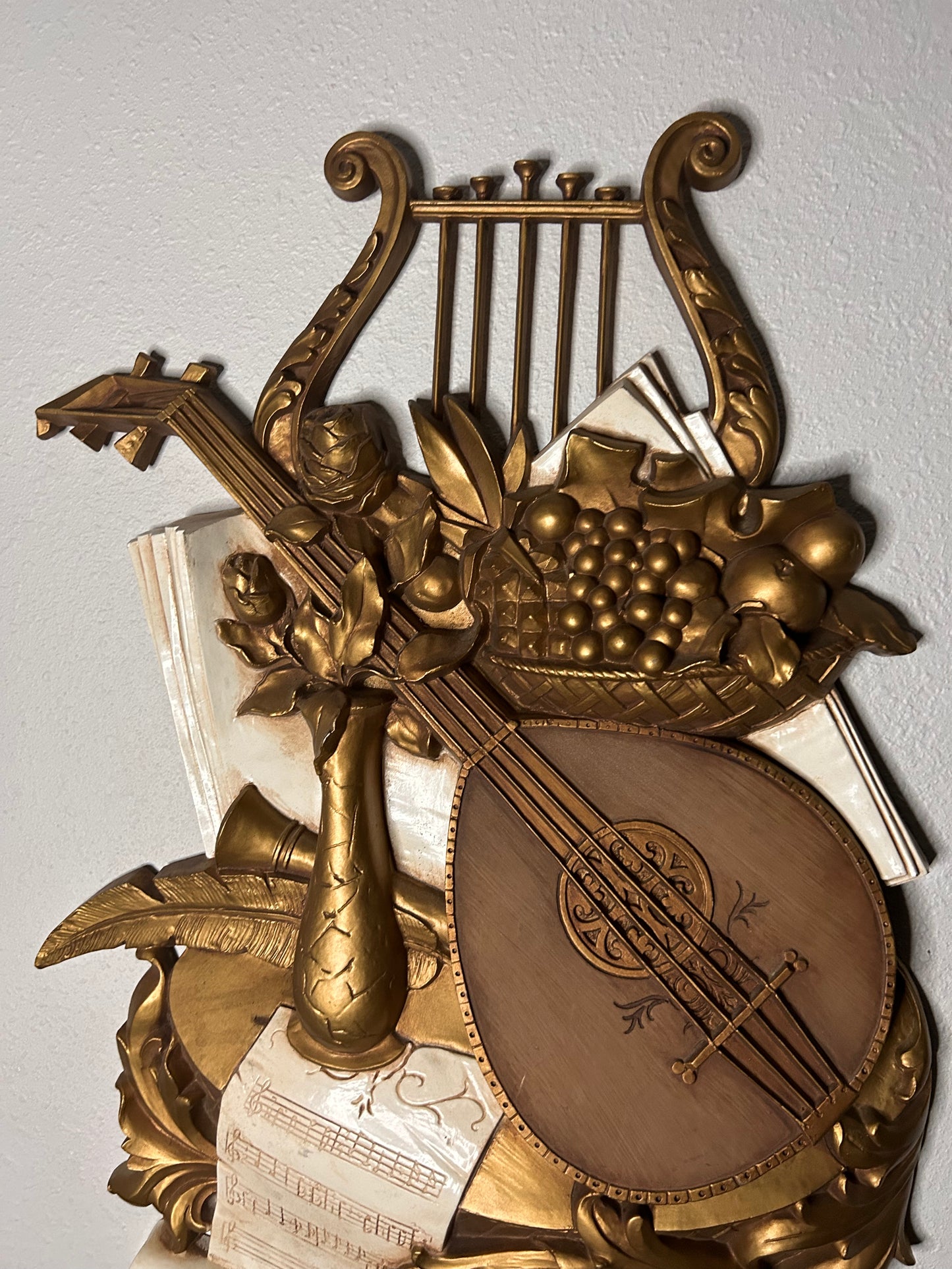 Large Music Plaque Featuring a Mandolin and Harp