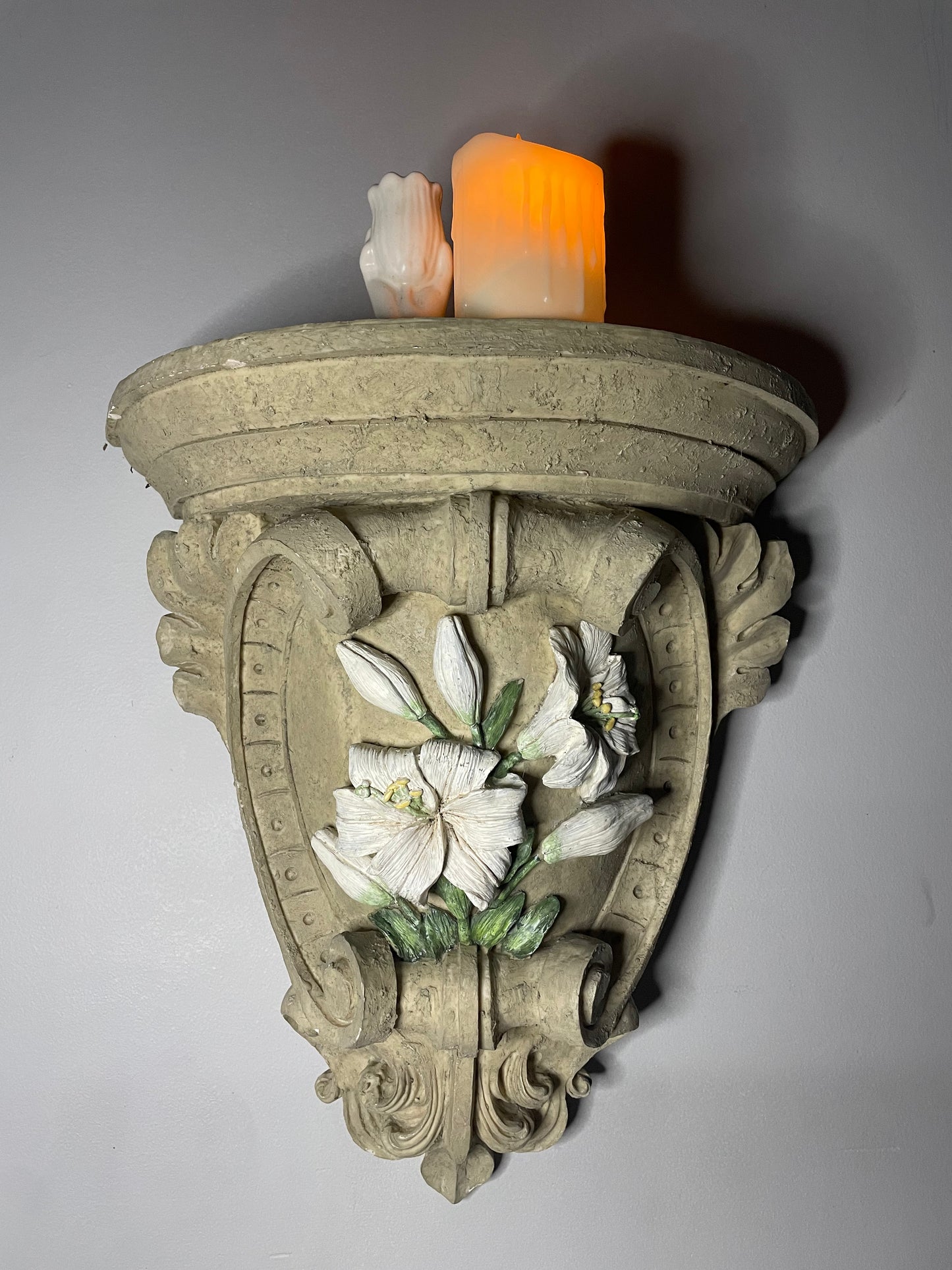 Lily Shelf Sconce