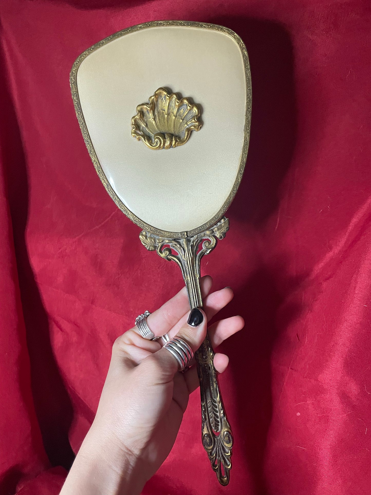 Set of Handheld Mirror and Brush