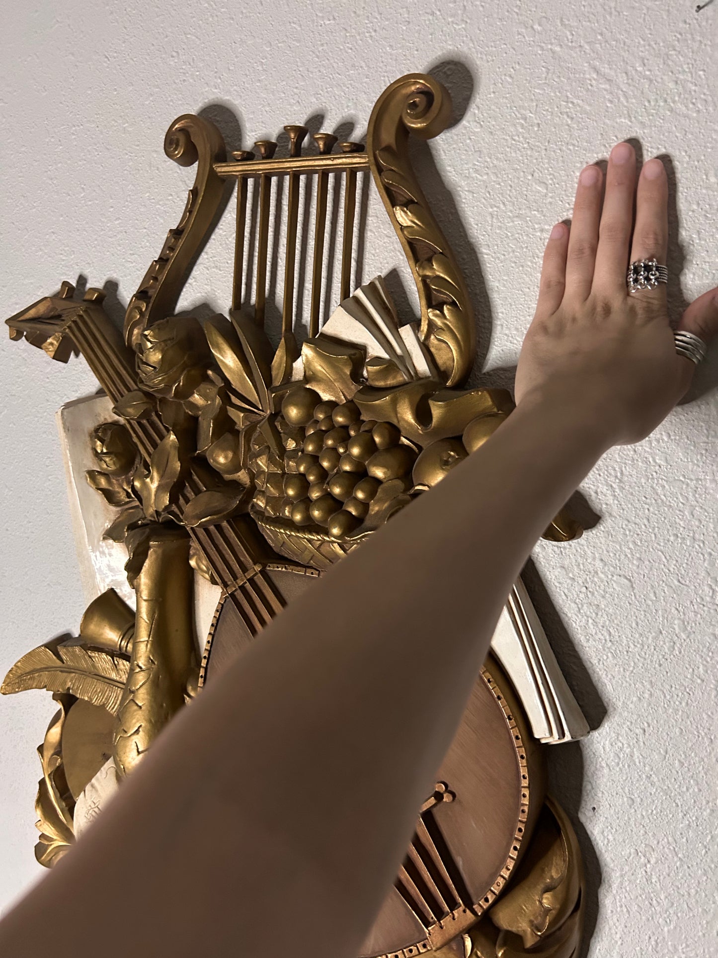 Large Music Plaque Featuring a Mandolin and Harp