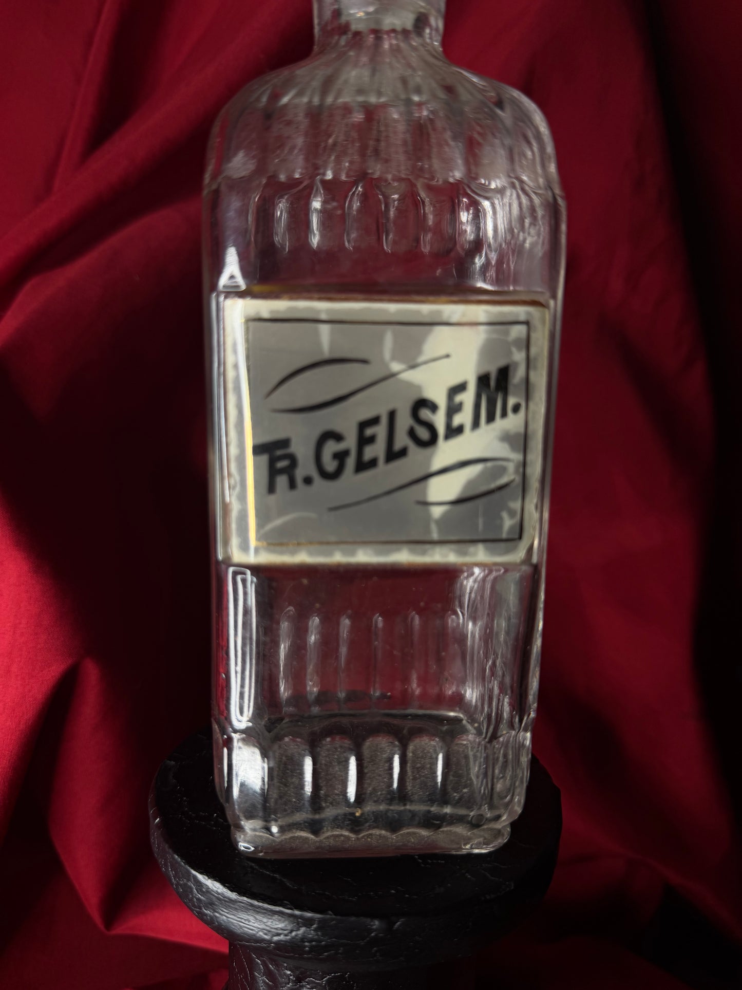 Gelsem Pharmacy Apothecary Bottle