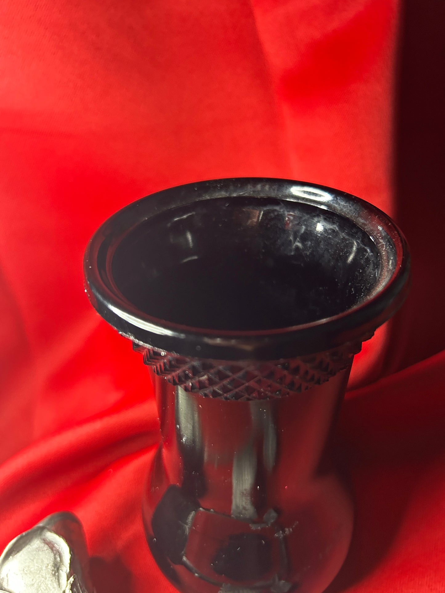 Black Amethyst Diamond Pattern Vase