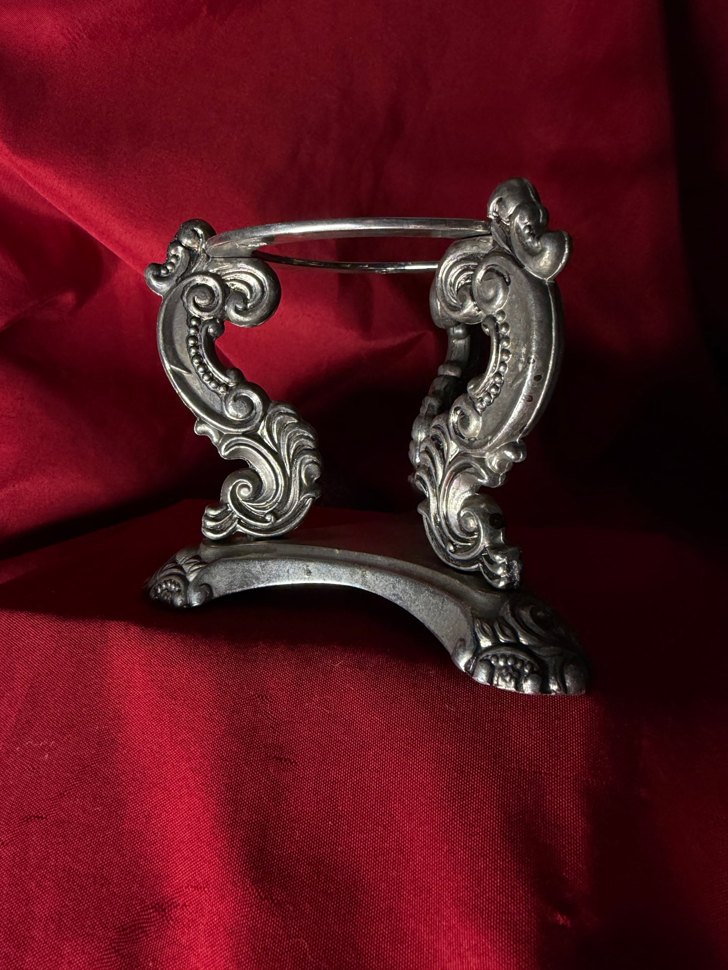Silver Crystal Stand