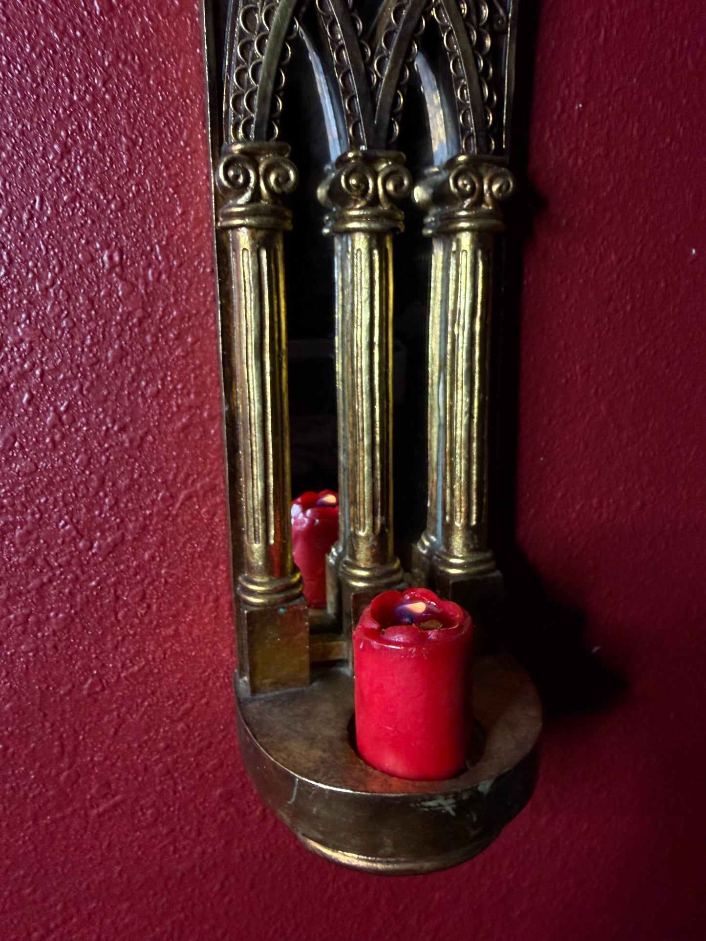 Arched Mirrored Candleholder