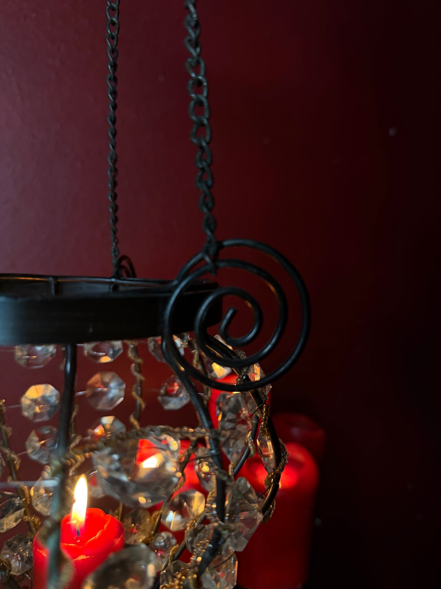 Hanging Blood Drop Crystal Tealight Holder
