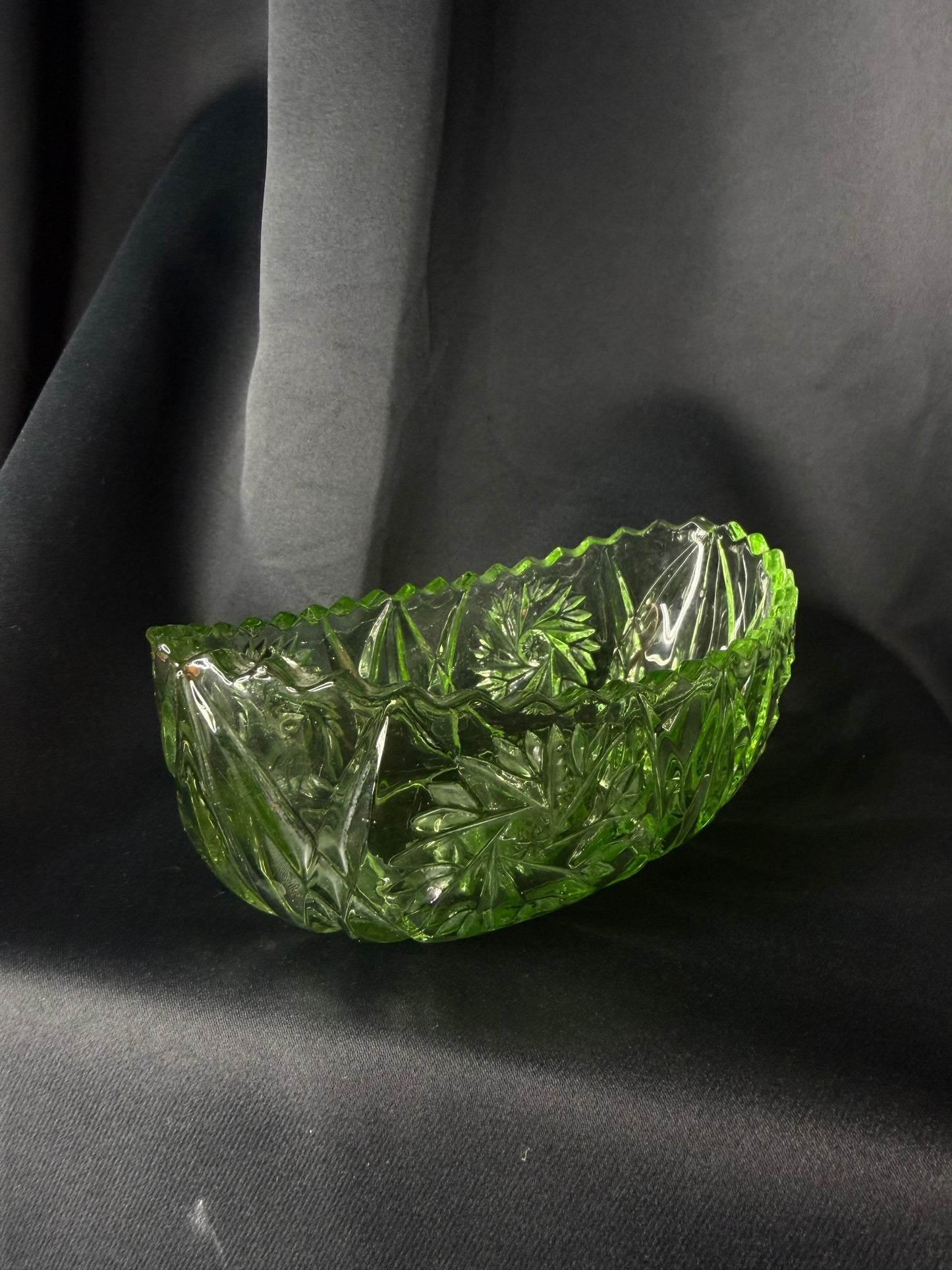 Tiara Glass Bowl