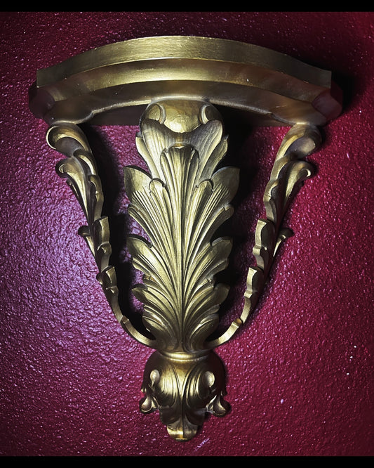 Vintage Gold Acanthus Leaf Shelf Sconce