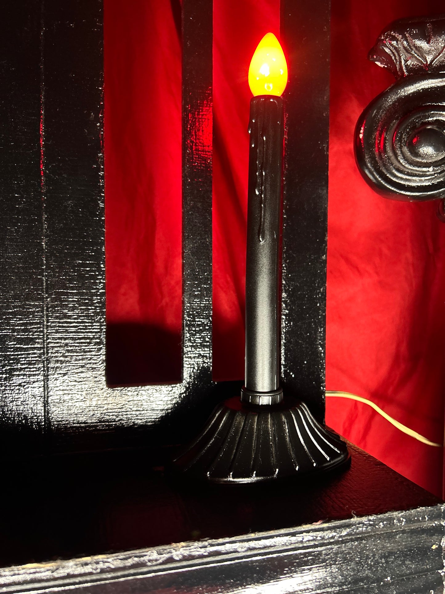 Single Gothic Electric Candle