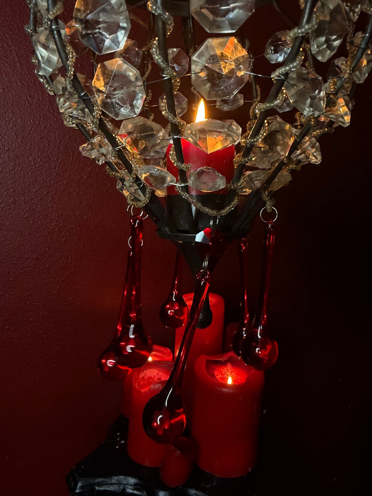 Hanging Blood Drop Crystal Tealight Holder