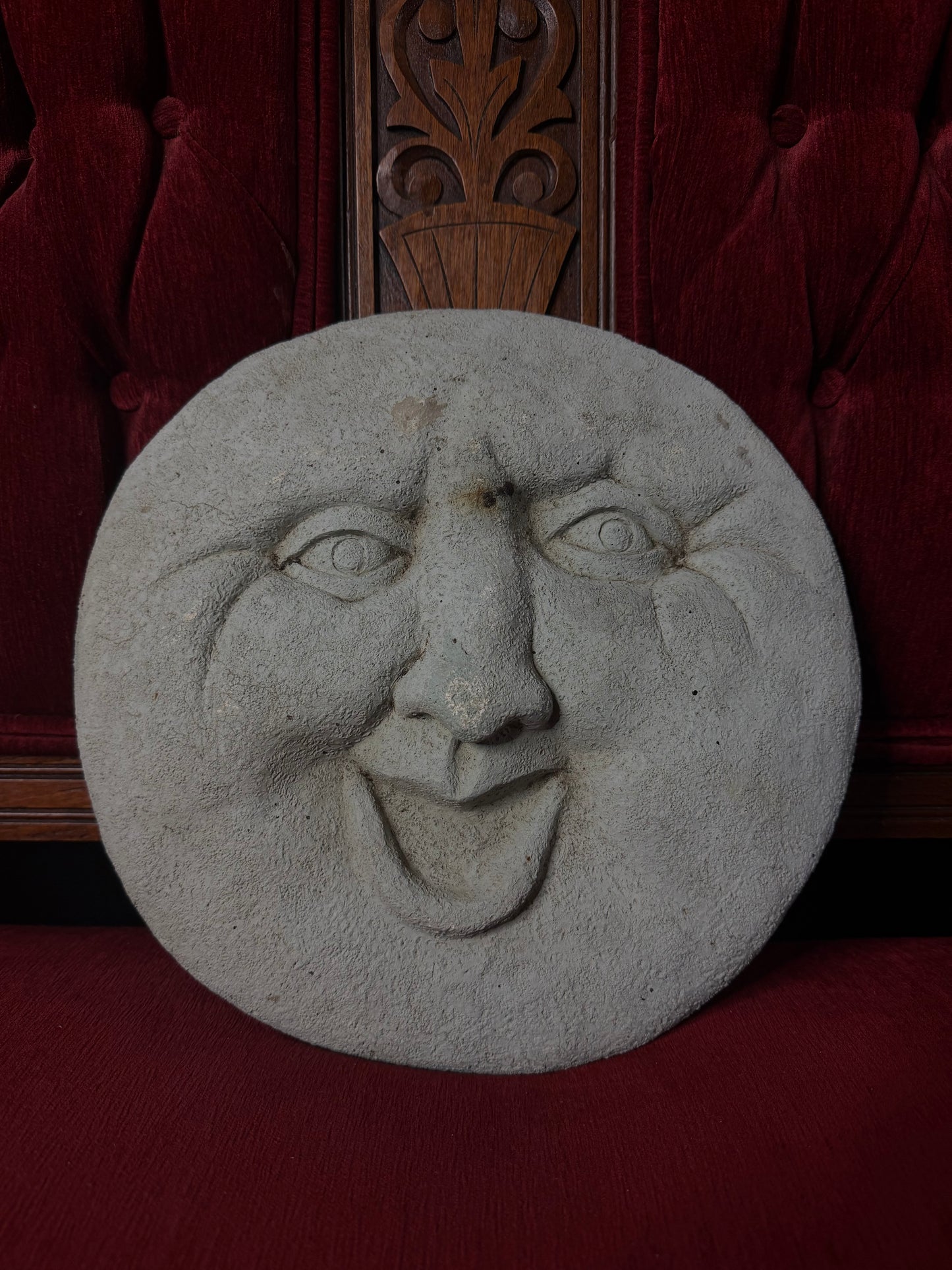 Single Moon Face Stepping Stone