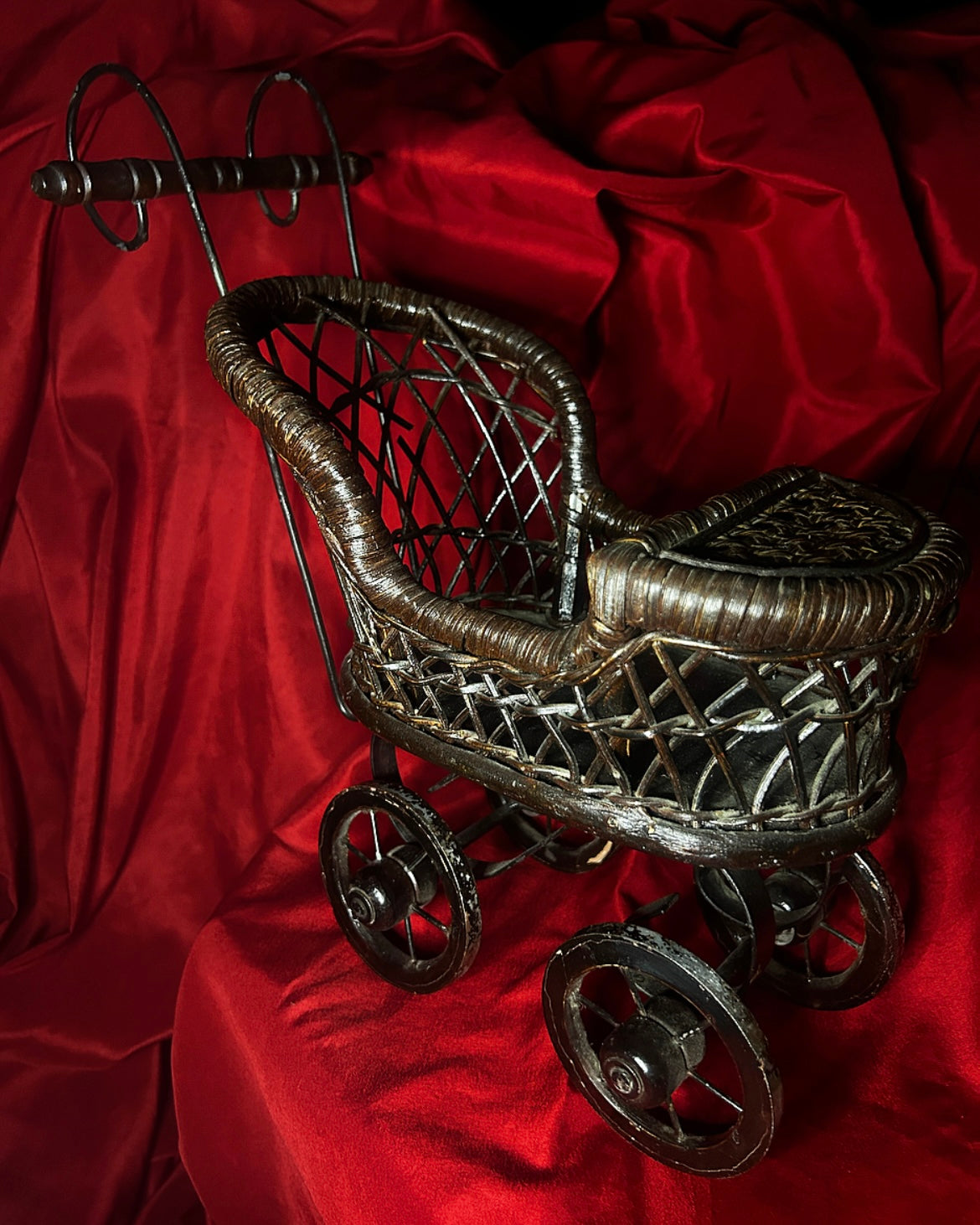 Vintage Doll Carriage Buggy