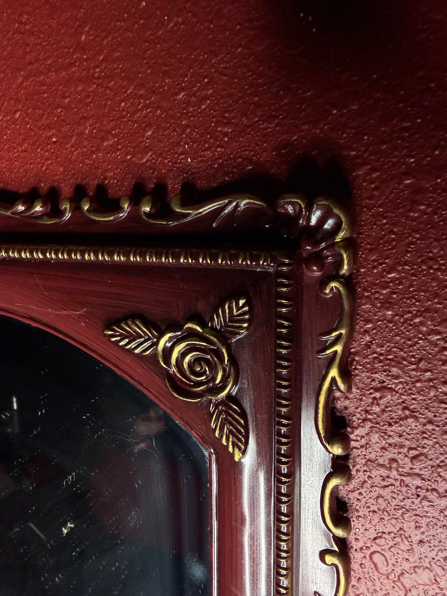 Rose Detail Arched Mirror