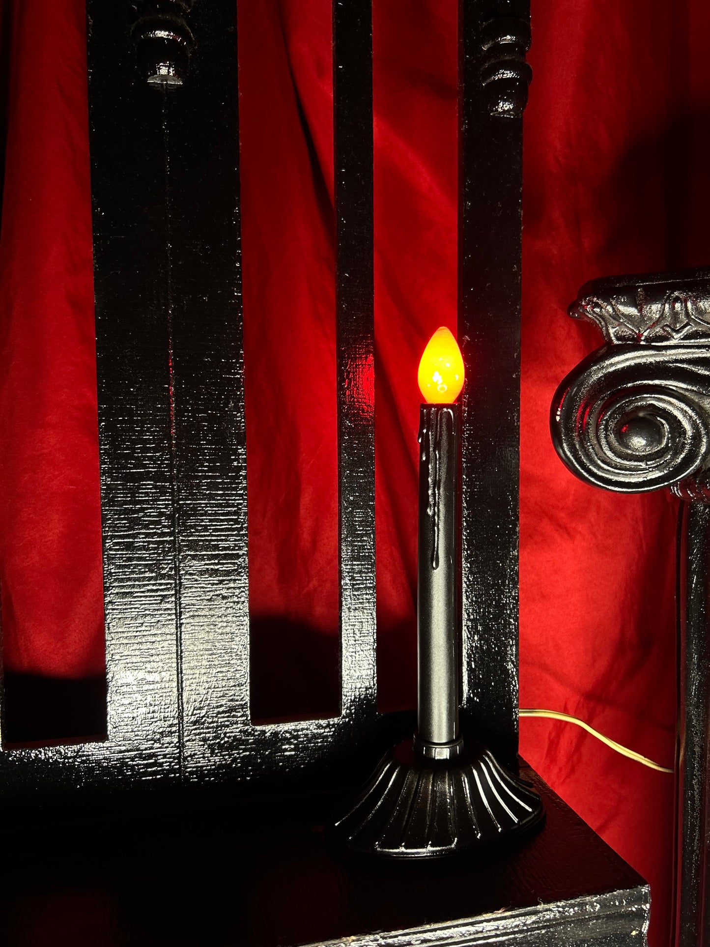 Single Gothic Electric Candle