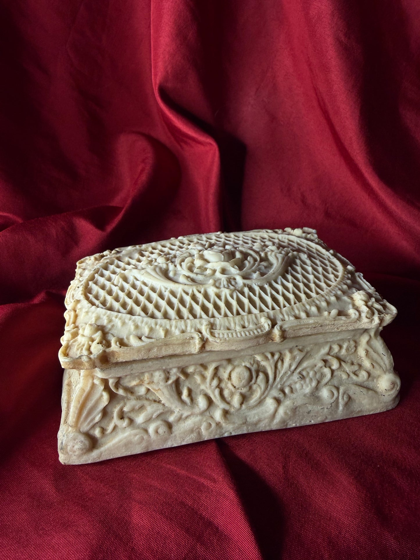 Vintage Resin Rose Detail Trinket Box