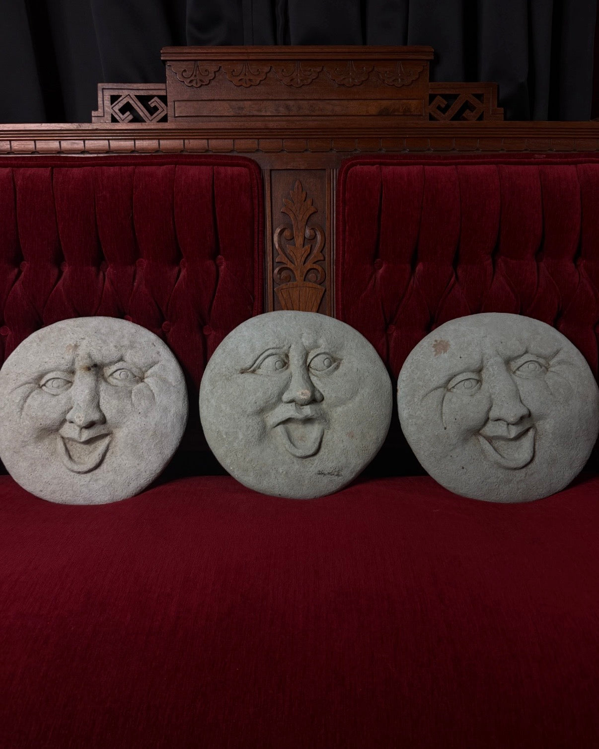Single Moon Face Stepping Stone